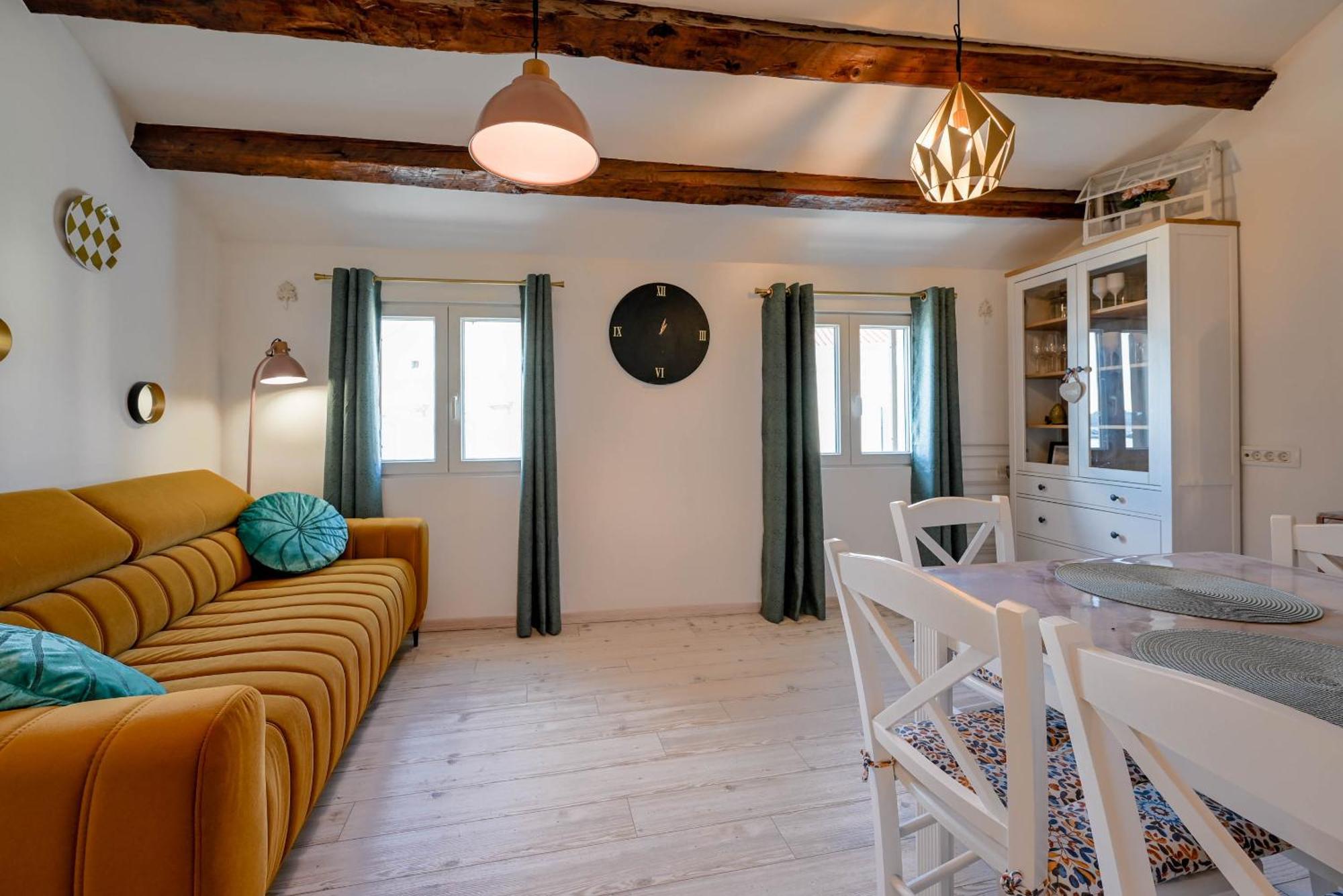 Apartment Roberta โรวีน ภายนอก รูปภาพ